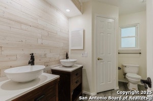 Building Photo - 7135 Sidbury Cir