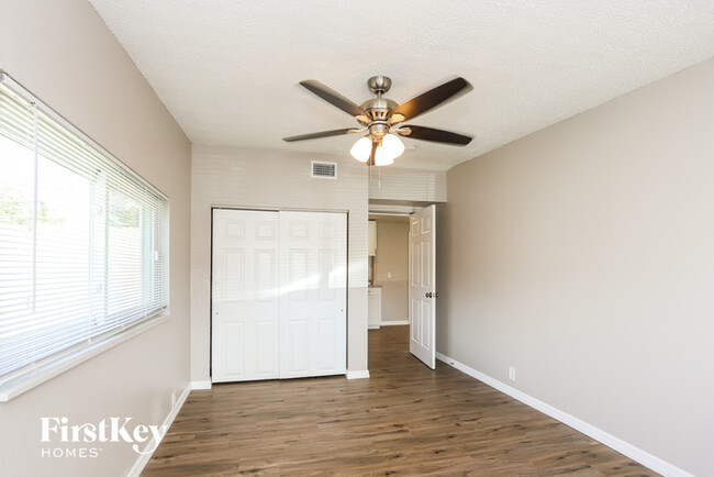 Building Photo - 10759 109th Way