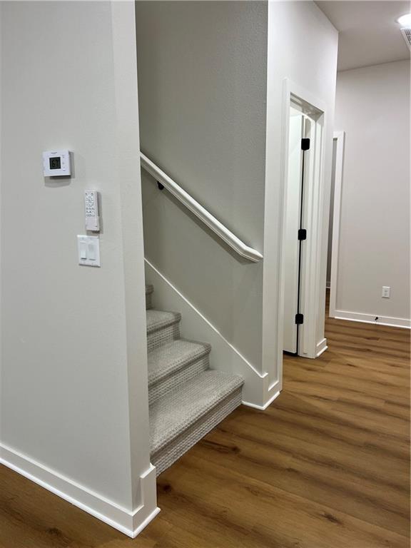 Building Photo - 520 Cosmos St