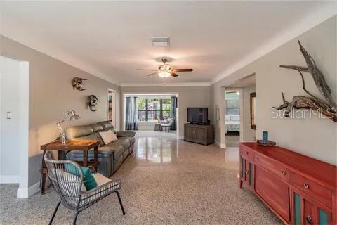 Building Photo - 10911 Cherokee Dr