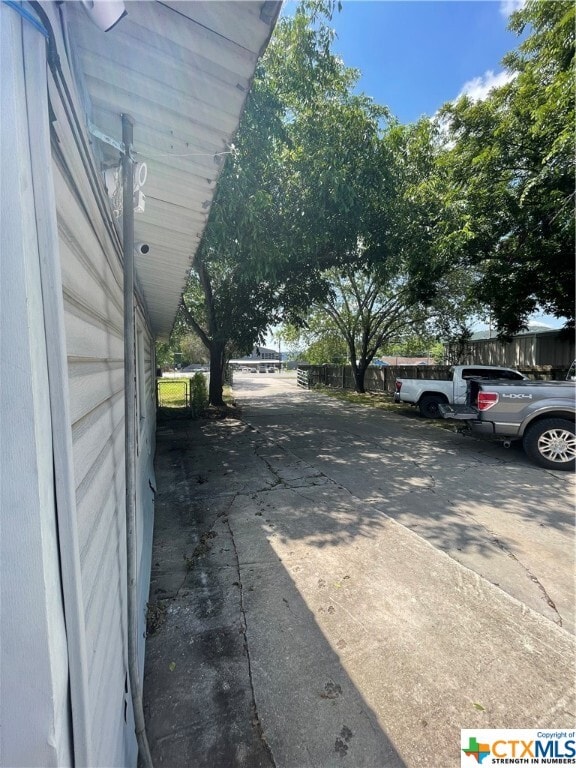 Building Photo - 1910 FM2673