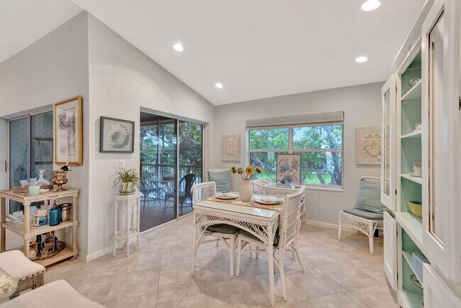 Building Photo - 7942 Laina Ln