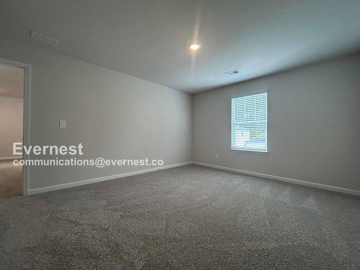 Building Photo - 3954 Brushy St