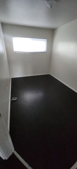 Building Photo - 444 E Lancaster Blvd