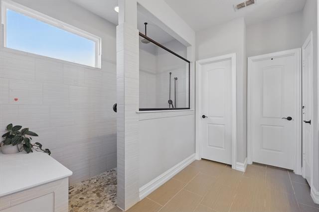 Building Photo - 1146 Berrydale Dr