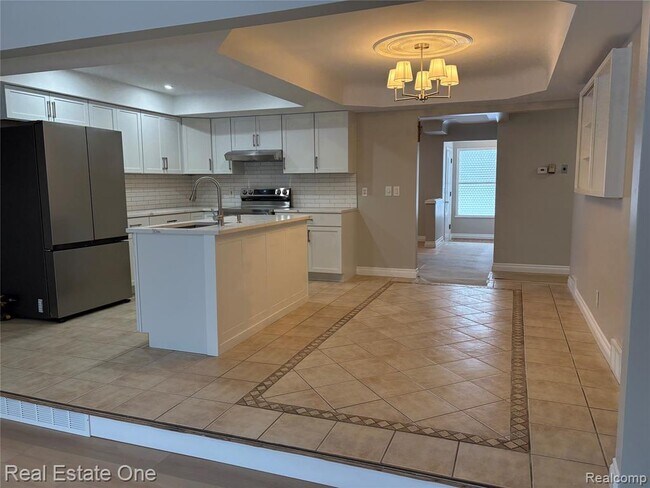 Building Photo - 53314 Starlite Dr