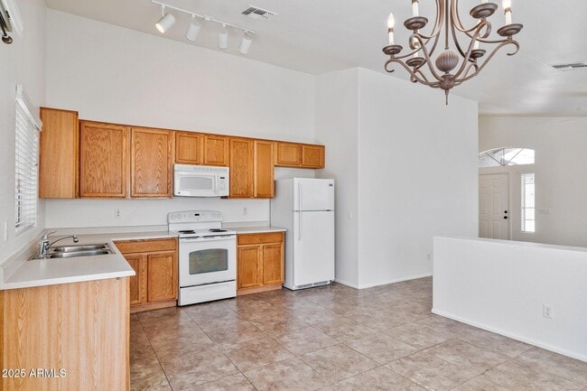 Building Photo - 16579 W Marconi Ave