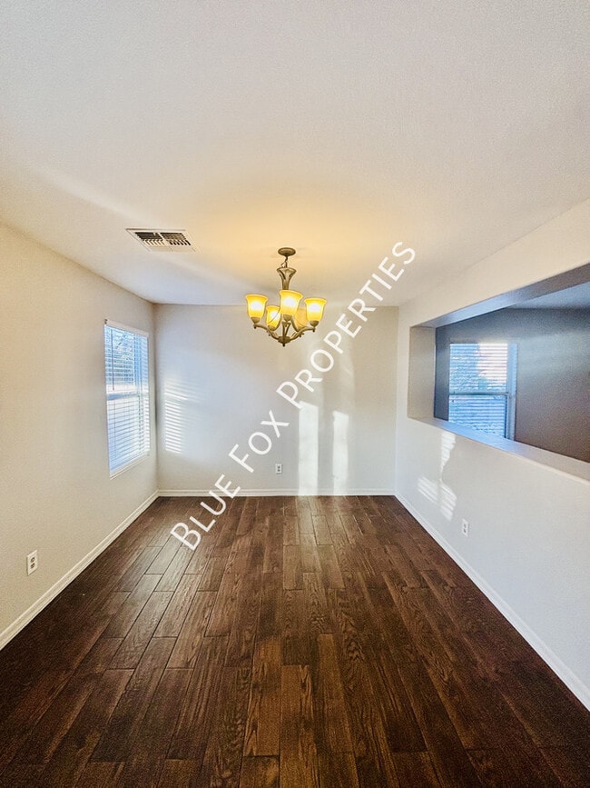 Building Photo - 5858 E Sanderling Dr