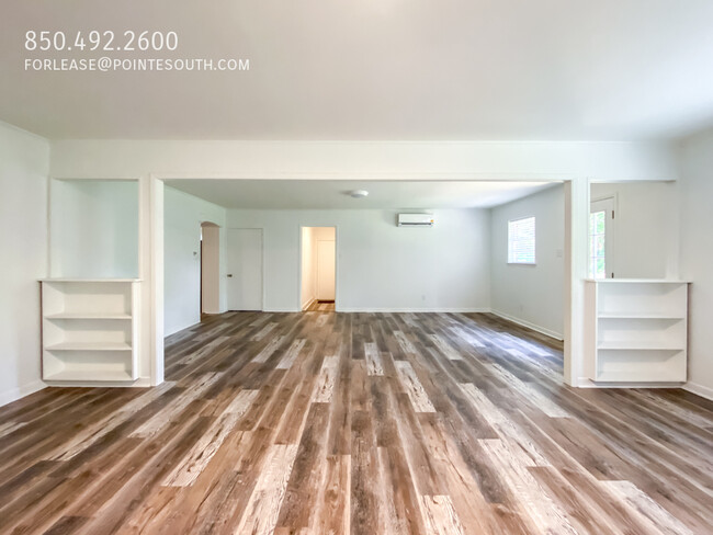 Building Photo - Fairhope Rental