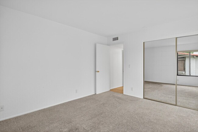 Building Photo - 1050 Ramon Rd