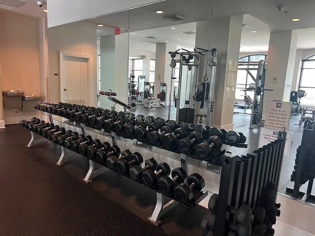 Building Photo - 600 W Las Olas Blvd