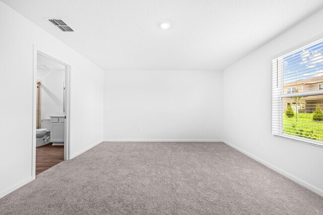 Building Photo - 14491 NW 165th Rd
