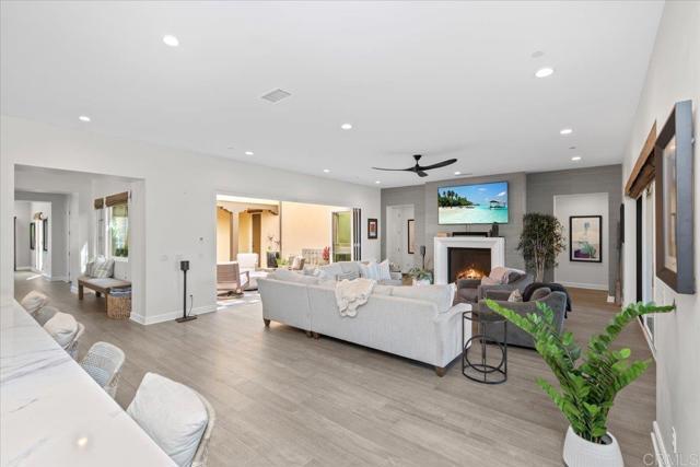 Building Photo - 1048 Quartz St