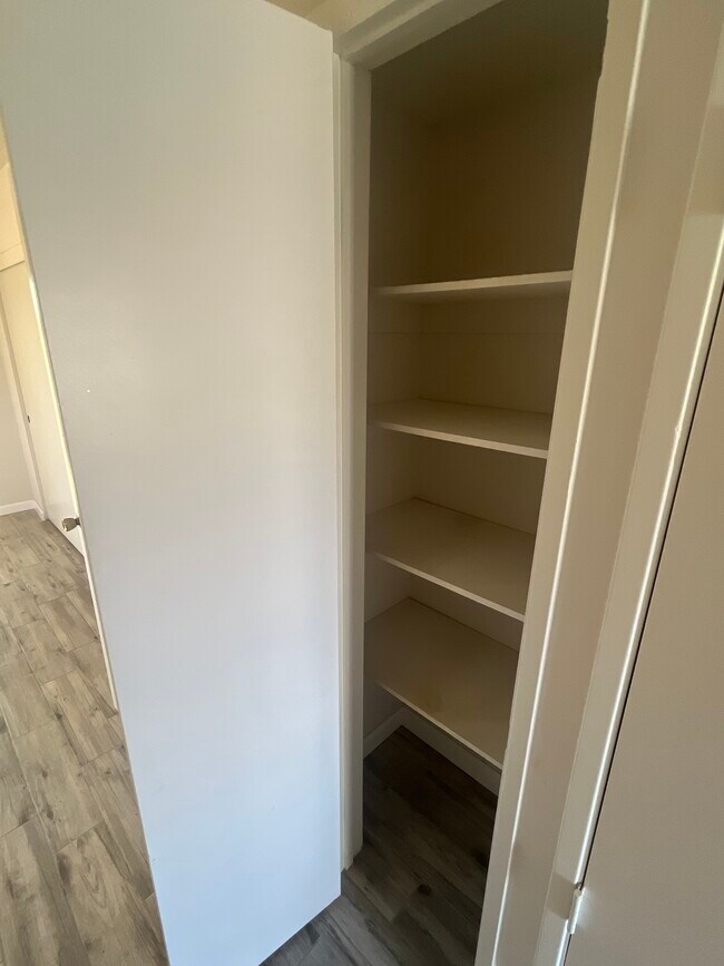 Building Photo - 44210 Anacapa Way