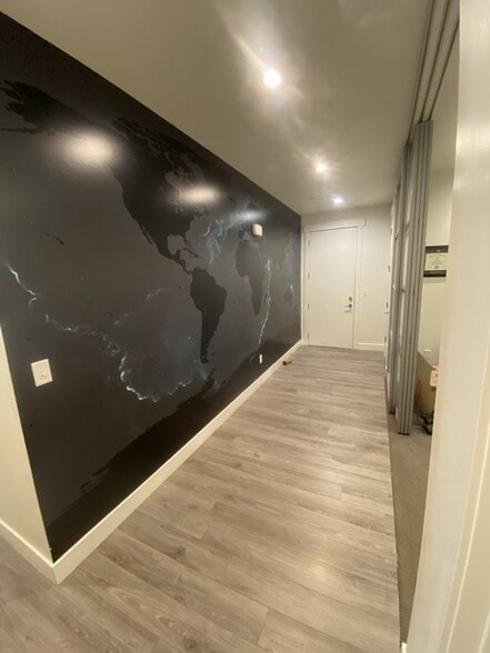 Building Photo - 316 W 200 S