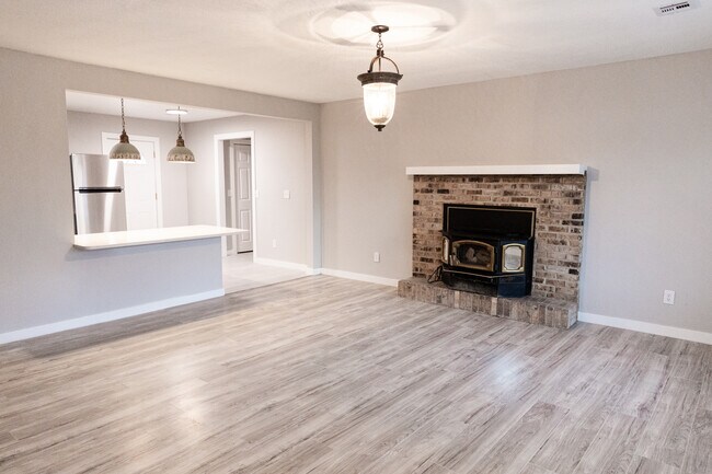 Building Photo - 101 NW K St