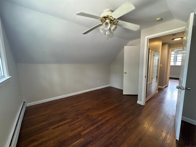 Building Photo - 888 Platt St