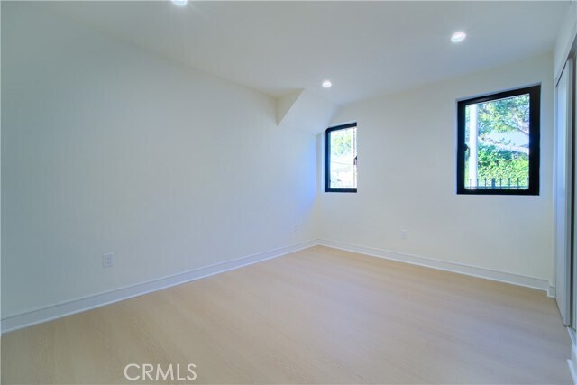 Building Photo - 2676 Newell St