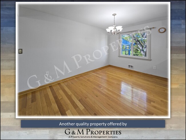 Building Photo - Rare 3/4 Bedroom in Gates/Chili School Dis...