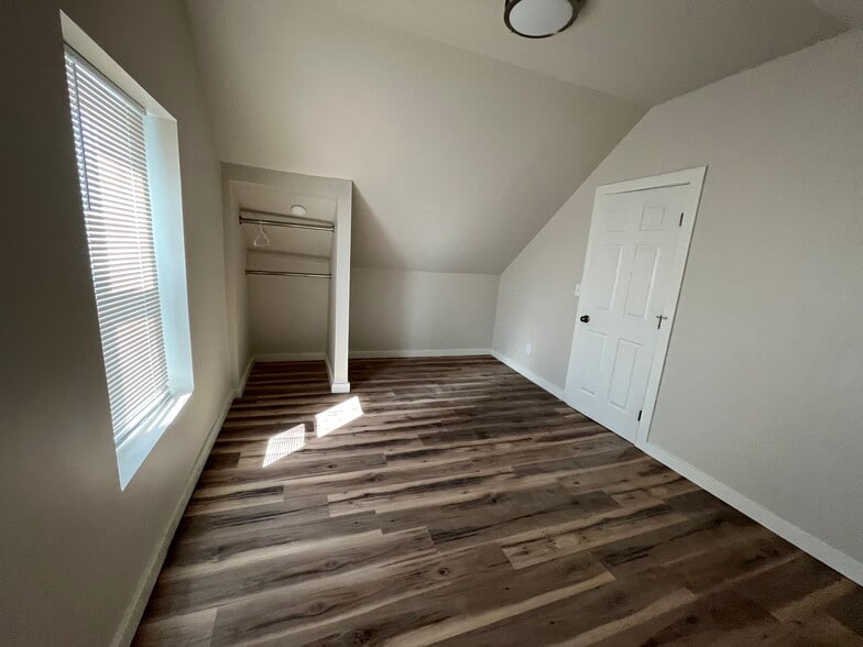 Building Photo - 720 Green Cook Rd