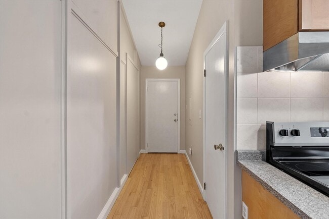 Building Photo - 103 Elmcrest Rd