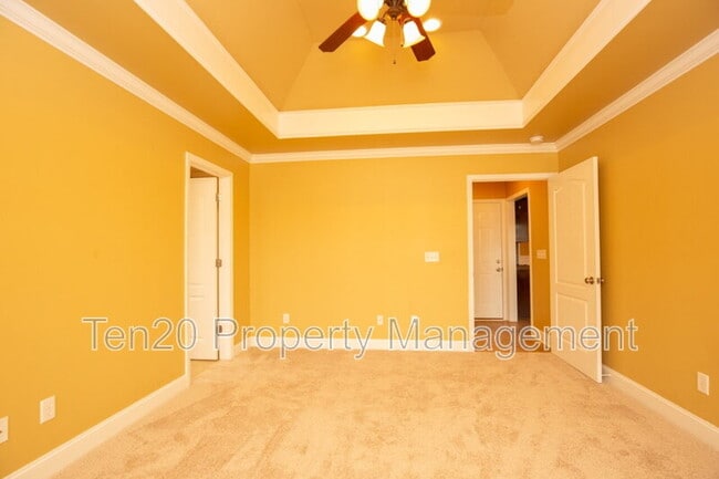 Building Photo - 182 Lee Rd 2180