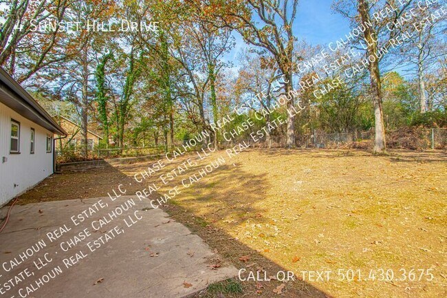 Building Photo - 4 Sunset Hill