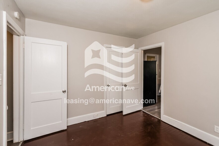 Building Photo - 192 Parkwood Ave