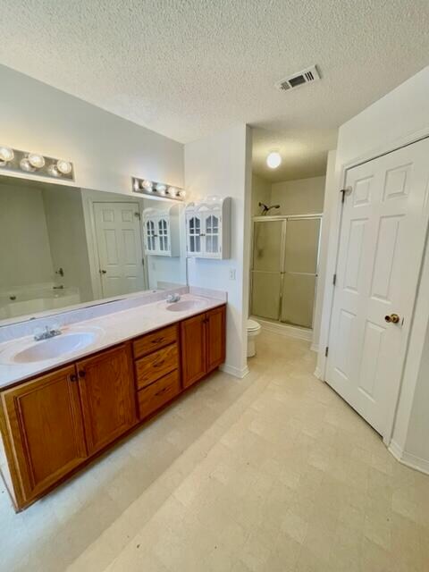 Building Photo - 1221 Northview Dr