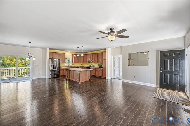 Building Photo - 15604 Heth Dr