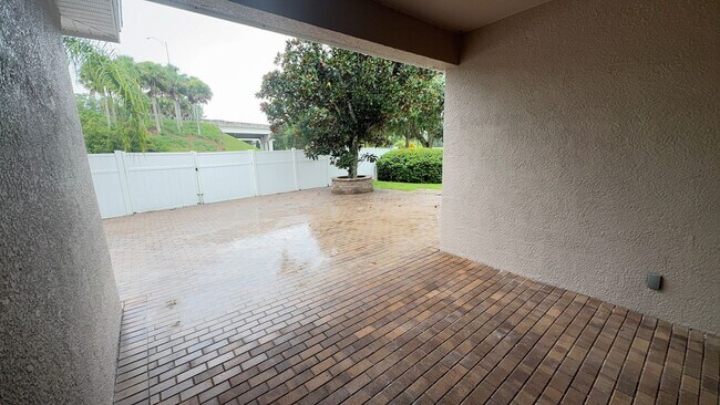 Building Photo - 4 Bedroom Home For Rent in Lutz!