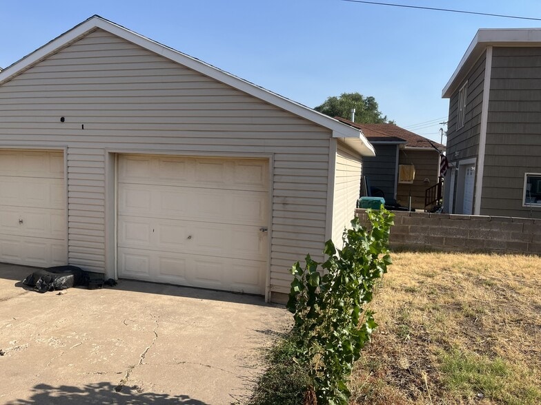 Building Photo - 356 E 200 S