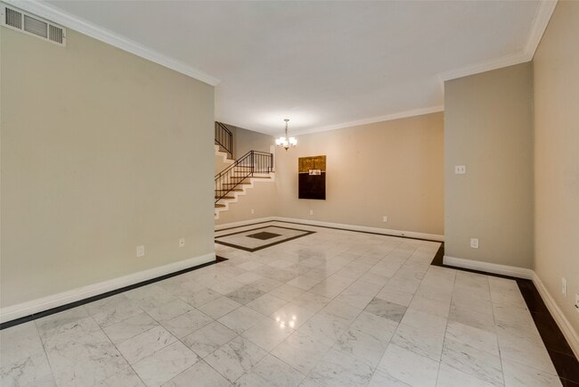 Building Photo - 1300 Augusta Dr