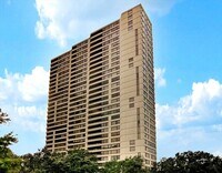 Building Photo - 14 Greenway Plz