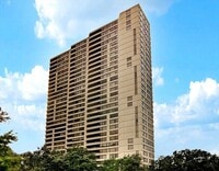 Building Photo - 14 Greenway Plz