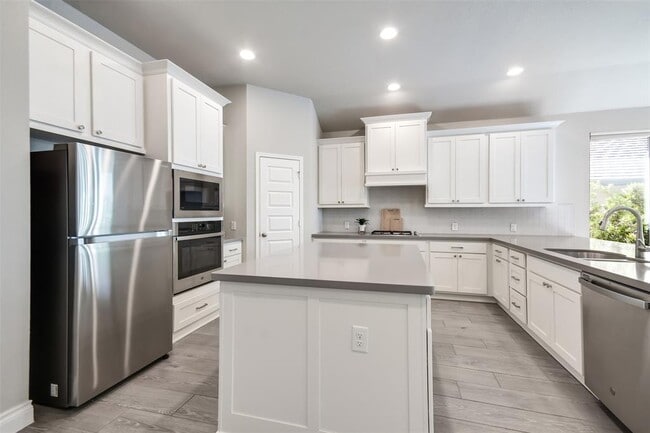 Building Photo - 228 Pisa Ln