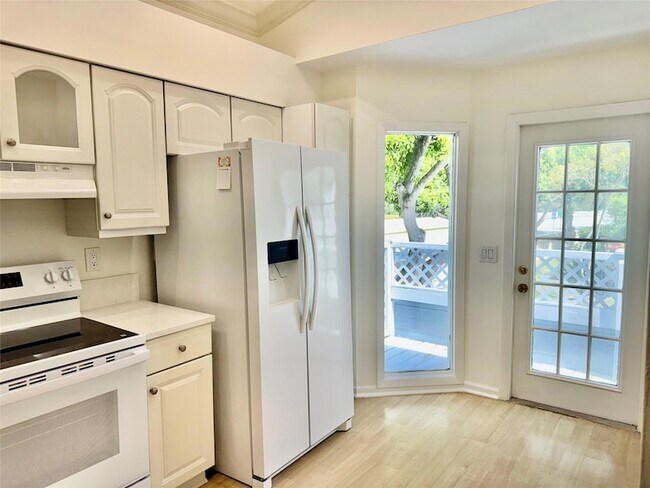 Building Photo - 5361 Buckhead Cir