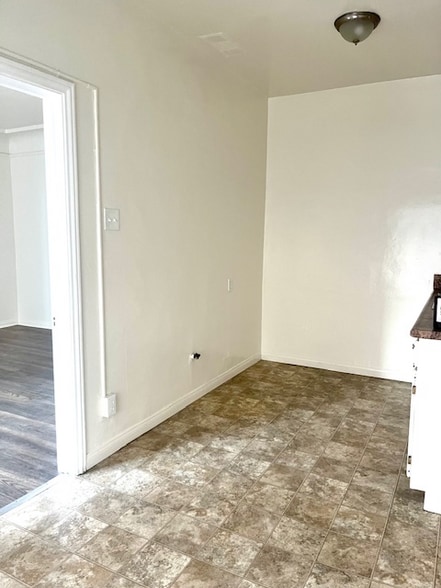 Building Photo - 2329 Crenshaw Blvd