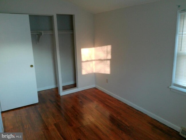 Building Photo - 444 Chestnut St