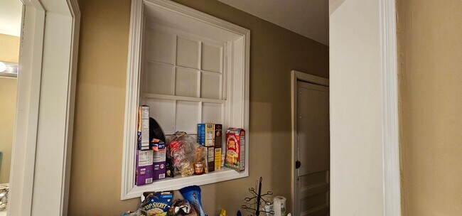 Building Photo - $500 Rebate Upon Closing! Luxury Apt. Near BU Campus.  Ht/HW Included.