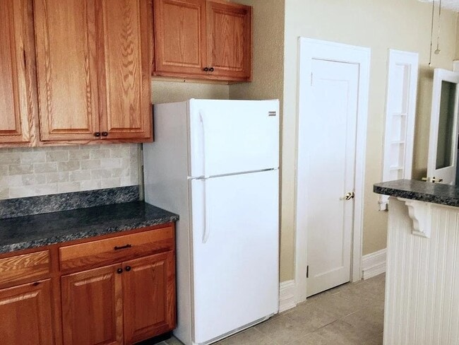 Building Photo - 4718 Ramona Blvd