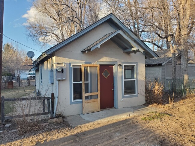 Building Photo - 1200 W Myrtle St