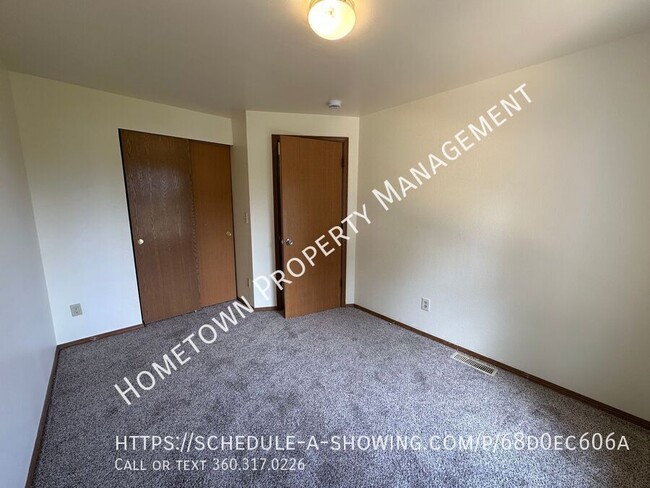 Building Photo - 1224 Cora St SE