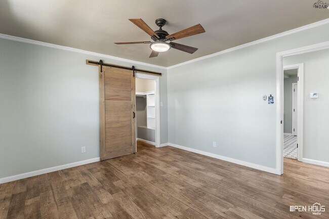Building Photo - 3512 Juniper Ln