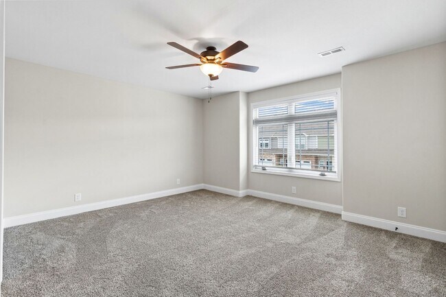 Building Photo - 349 Fallow Cir