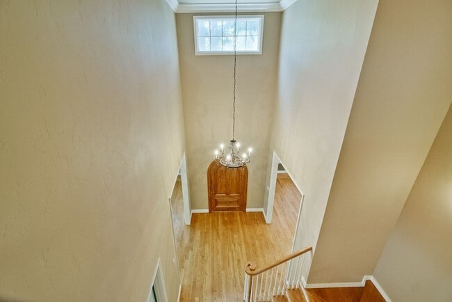 Building Photo - Stunning two-story spacious home on tranquil tree-lined street.