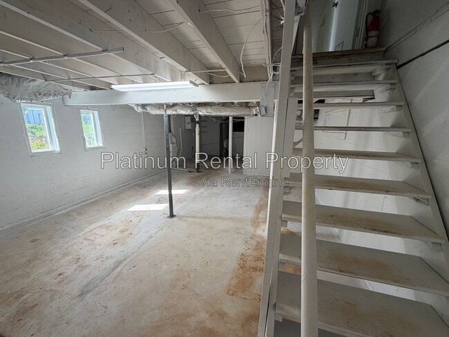 Building Photo - 1868 Quarry Rd