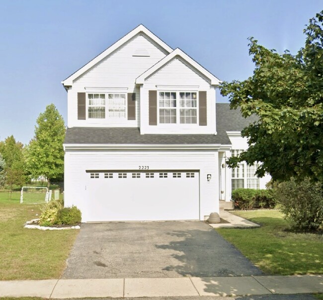 Building Photo - 2223 Periwinkle Ln