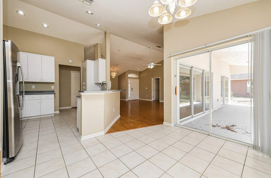 Building Photo - 11404 Sweet Fern Dr