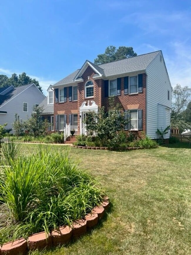 Building Photo - 5736 Lake W Terrace